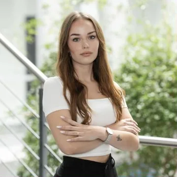 Laura Hahn, Vertrieb bei AO Consulting
